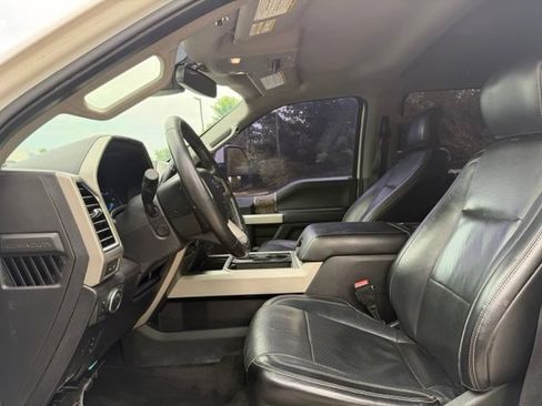 Used 2018 Ford F250 Lariat w/ Lariat Ultimate Package AWD/4WD image 11