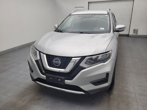 Used 2018 Nissan Rogue SV image 15