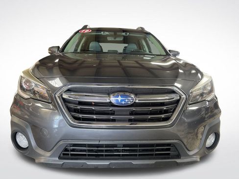 Used 2019 Subaru Outback 2.5i Limited AWD/4WD image 9
