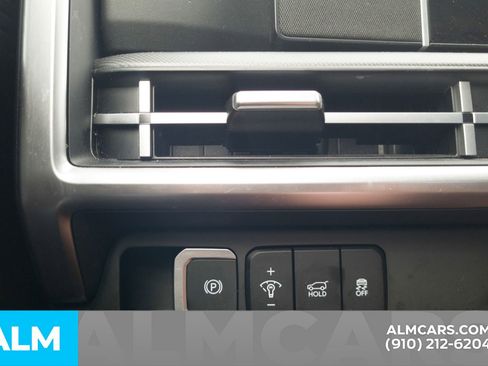 Used 2025 Hyundai Santa Fe SEL FWD image 18
