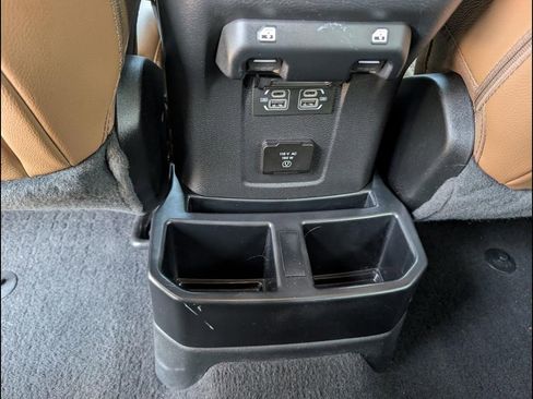 Used 2021 Jeep Wrangler Unlimited Sahara AWD/4WD image 19