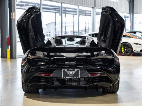 Used 2020 McLaren 720S Spider RWD image 5
