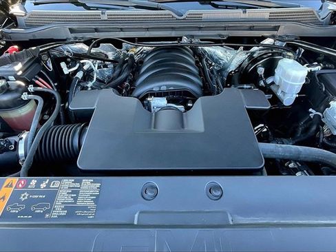 Used 2018 GMC Sierra 1500 SLT w/ SLT Premium Package image 10