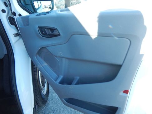 Used 2018 Ford Transit 350 XL image 22
