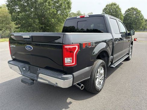 Used 2017 Ford F150 XLT w/ Equipment Group 302A Luxury AWD/4WD image 8