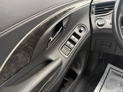 Used 2015 Buick LaCrosse Leather FWD image 31