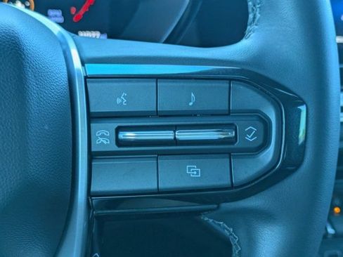 Used 2024 Chevrolet Colorado LT w/ LT Convenience Package RWD image 21