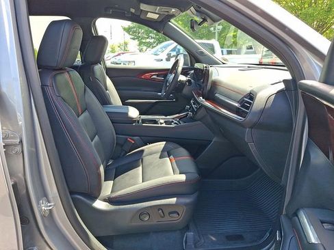 Certified 2026 Chevrolet Traverse RS w/ LPO, Floor Liner Package AWD/4WD image 27