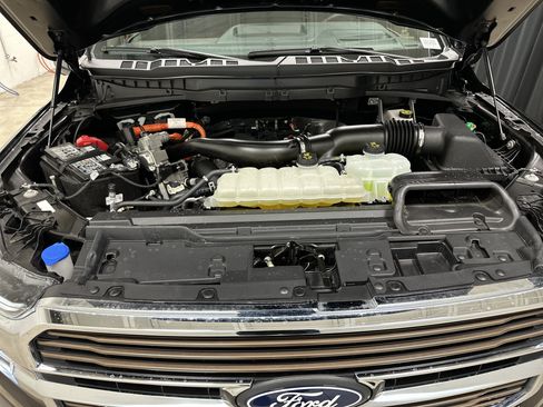 Used 2025 Ford F150 King Ranch w/ FX4 Off-Road Package AWD/4WD image 35
