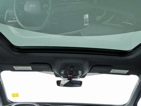 New 2025 Audi SQ5 Premium Plus image 20