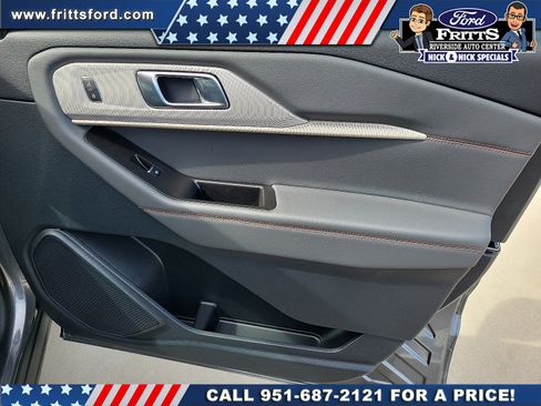 New 2026 Ford Explorer Active RWD image 16
