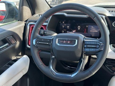 New 2024 GMC Canyon AT4X w/ AT4X AEV Edition image 8