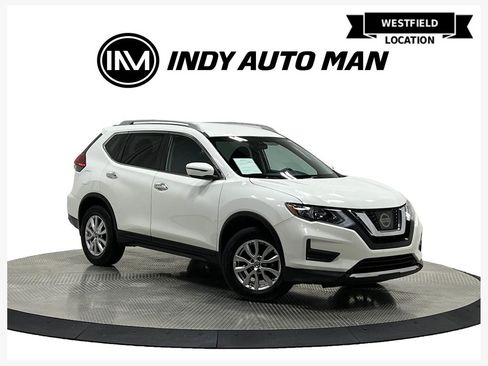 Used 2017 Nissan Rogue SV image 1