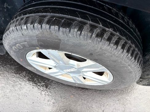 Used 2015 GMC Terrain SLE w/ Convenience Package image 8