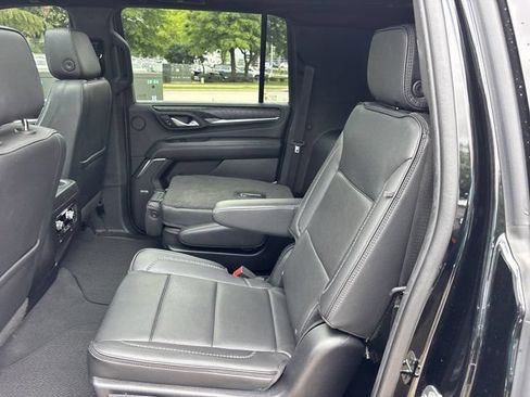 Used 2022 GMC Yukon XL Denali AWD/4WD image 19