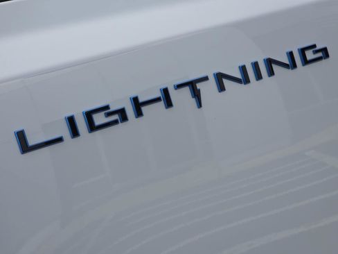 Used 2025 Ford F150 Lightning Flash AWD/4WD image 17