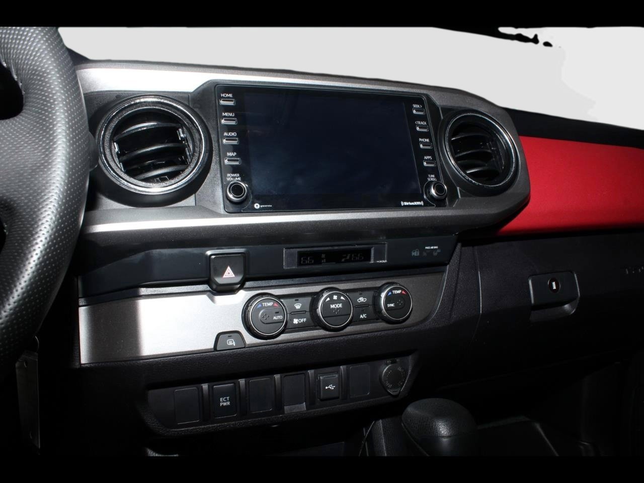 Used 2021 Toyota Tacoma SR5 RWD image 17
