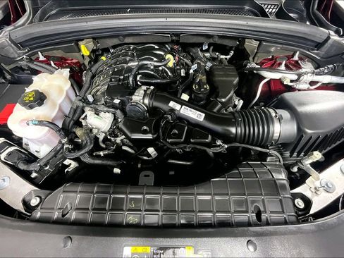 Used 2023 Jeep Grand Cherokee Limited AWD/4WD image 9