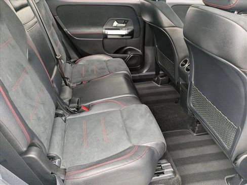 Used 2020 Mercedes-Benz GLB 250 image 19