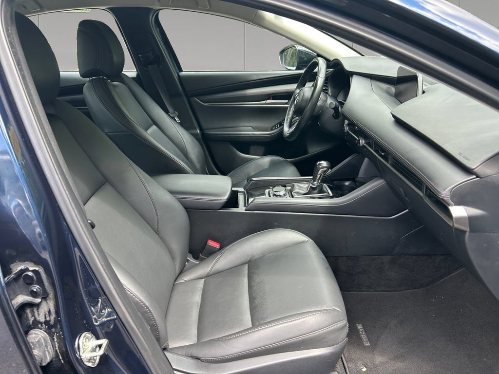 Used 2024 MAZDA MAZDA3 s FWD image 17