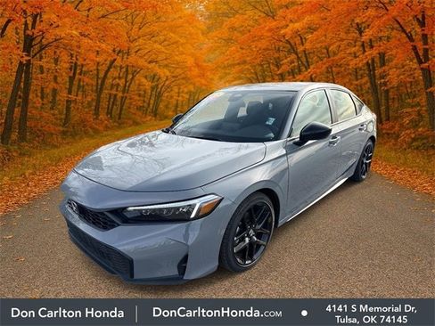 Certified 2025 Honda Civic Sport image 3