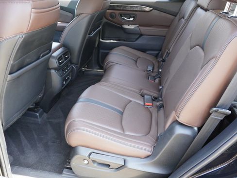 Used 2023 Honda Pilot Elite image 32