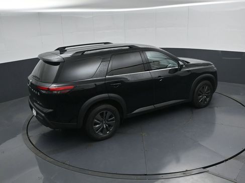 Used 2024 Nissan Pathfinder SV AWD/4WD image 45