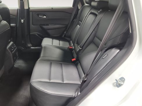 Used 2023 Nissan Rogue SV w/ SV Premium B Package AWD/4WD image 13