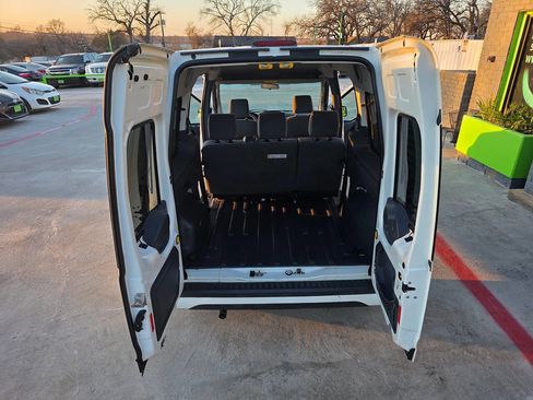 Used 2012 Ford Transit Connect XLT Premium image 26
