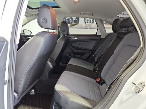New 2027 Volkswagen Jetta SE FWD image 13