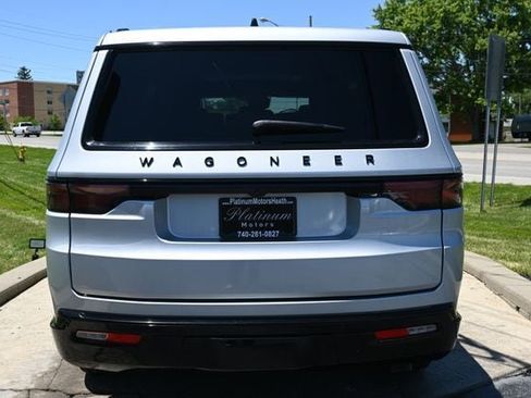 Used 2024 Jeep Wagoneer Series II AWD/4WD image 6
