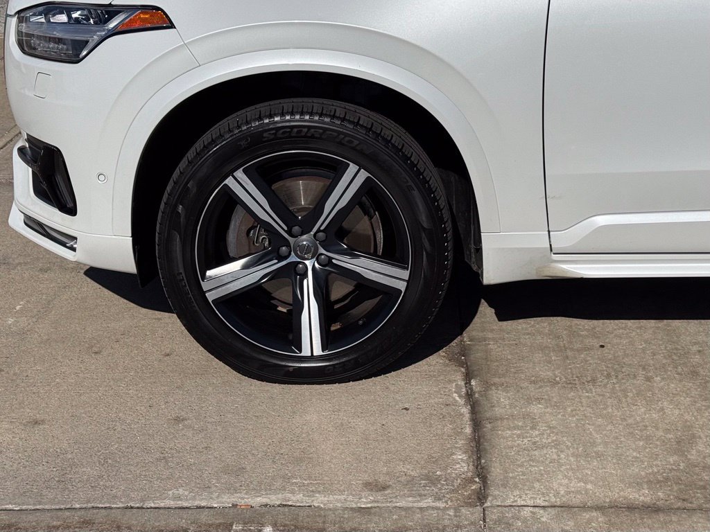 Used 2018 Volvo XC90 T6 R-Design w/ Convenience Package AWD/4WD image 12