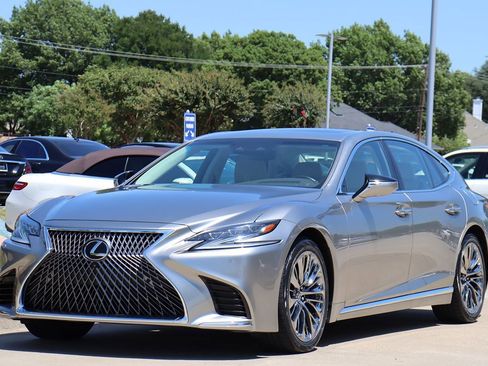 Used 2018 Lexus LS 500 image 4