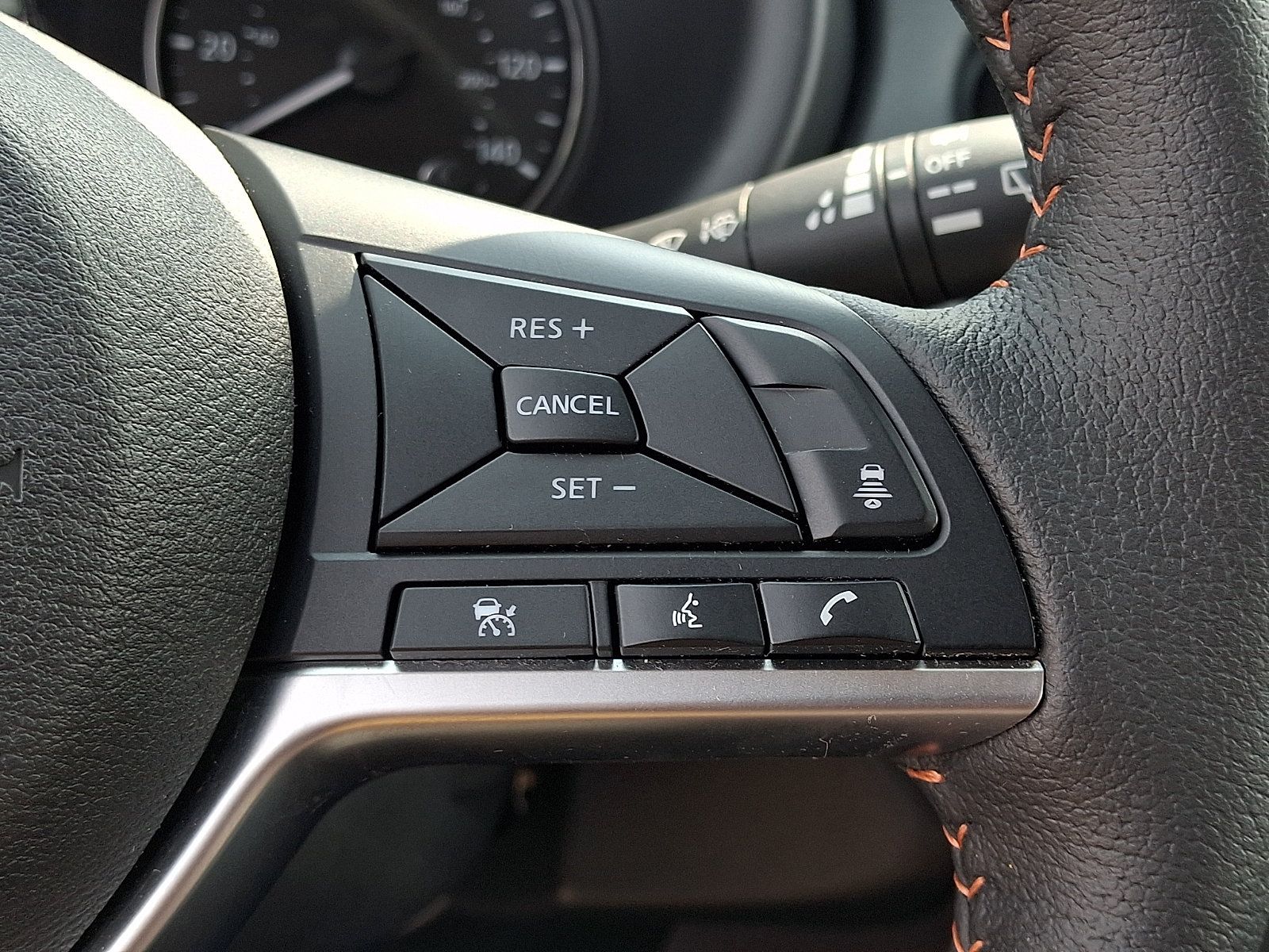Certified 2023 Nissan Kicks SR w/ SR Premium Package FWD image 25