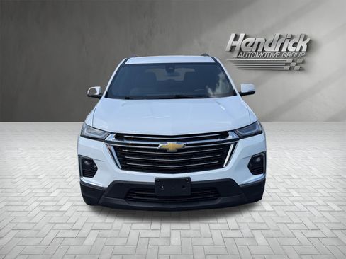 Used 2023 Chevrolet Traverse LT AWD/4WD image 3