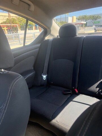 Used 2016 Nissan Versa SV FWD image 13