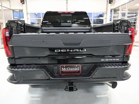 New 2026 GMC Sierra 2500 Denali w/ Denali Reserve Package image 7