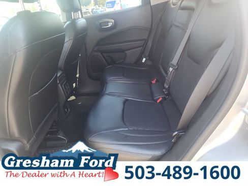 Used 2018 Jeep Compass Latitude AWD/4WD image 30
