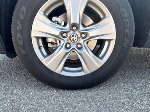 Used 2023 Toyota RAV4 XLE w/ Convenience Package FWD image 36
