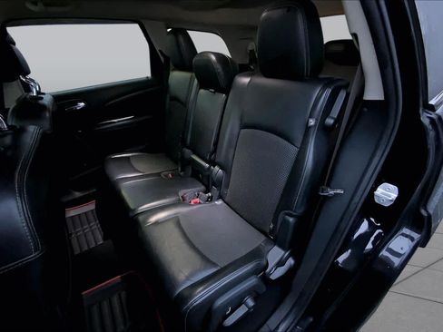 Used 2017 Dodge Journey Crossroad FWD image 19