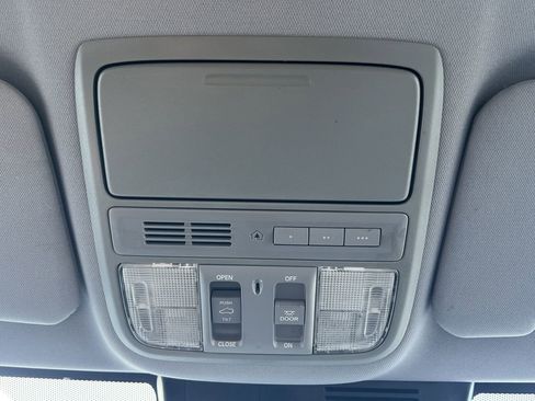 Used 2019 Honda CR-V EX-L image 16