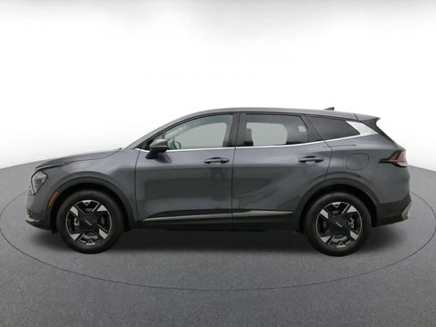 Used 2026 Kia Sportage LX FWD image 4