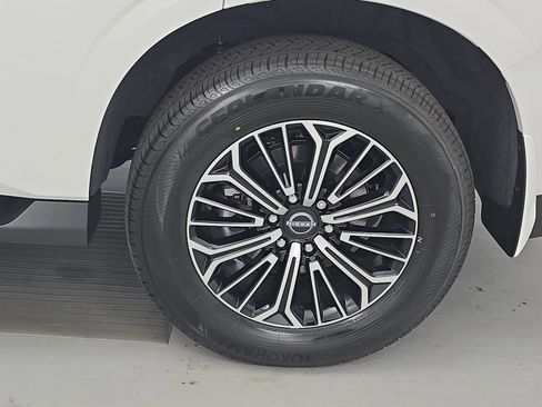 New 2026 Nissan Armada Platinum image 35