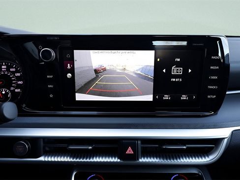 Used 2023 Kia K5 GT-Line image 36