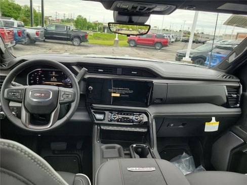 New 2026 GMC Sierra 2500 AT4X w/ LPO, Black Badging Package AWD/4WD image 10