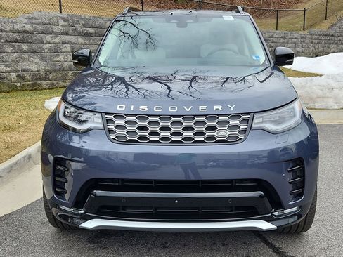 New 2026 Land Rover Discovery Limited Edition image 8
