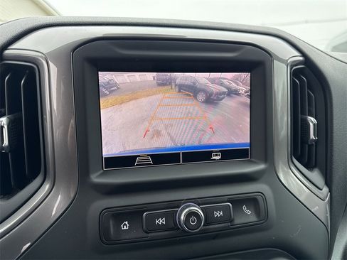 Used 2024 Chevrolet Silverado 1500 Custom image 17