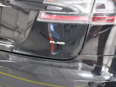 Used 2022 Tesla Model S Plaid image 39