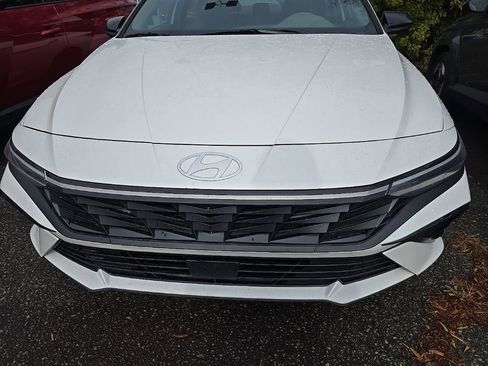 Used 2026 Hyundai Elantra SEL Sport image 5