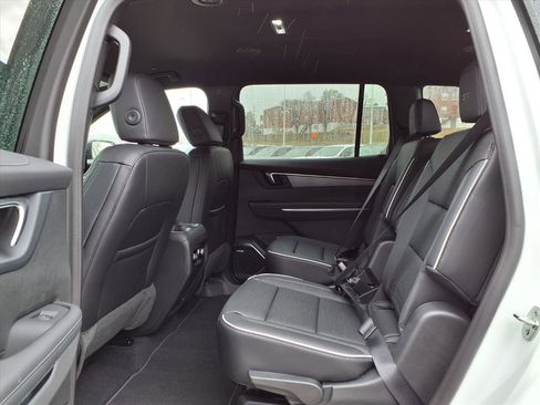 New 2026 Buick Enclave Sport Touring w/ LPO, Floor Liner Package FWD image 17